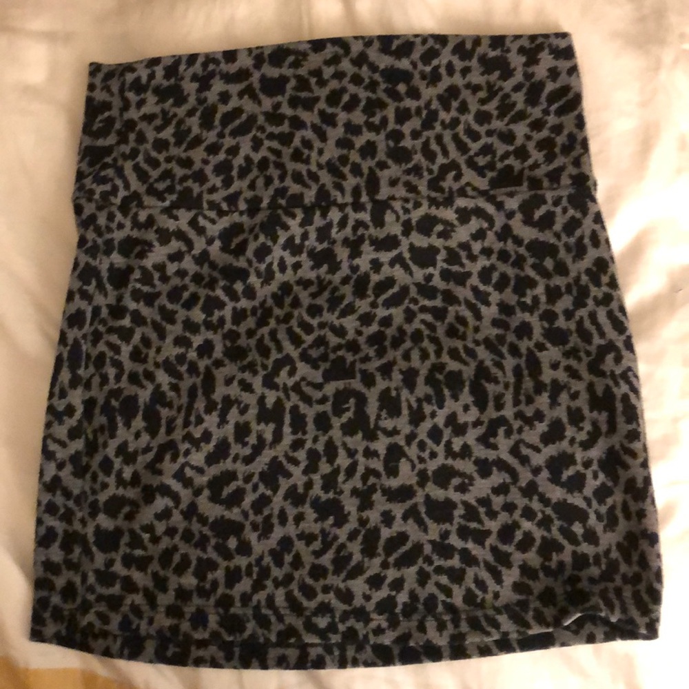 Black and gray cheetah skirt